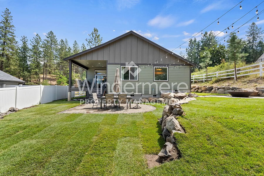 Furnished Finder property 893470_1 photo 25