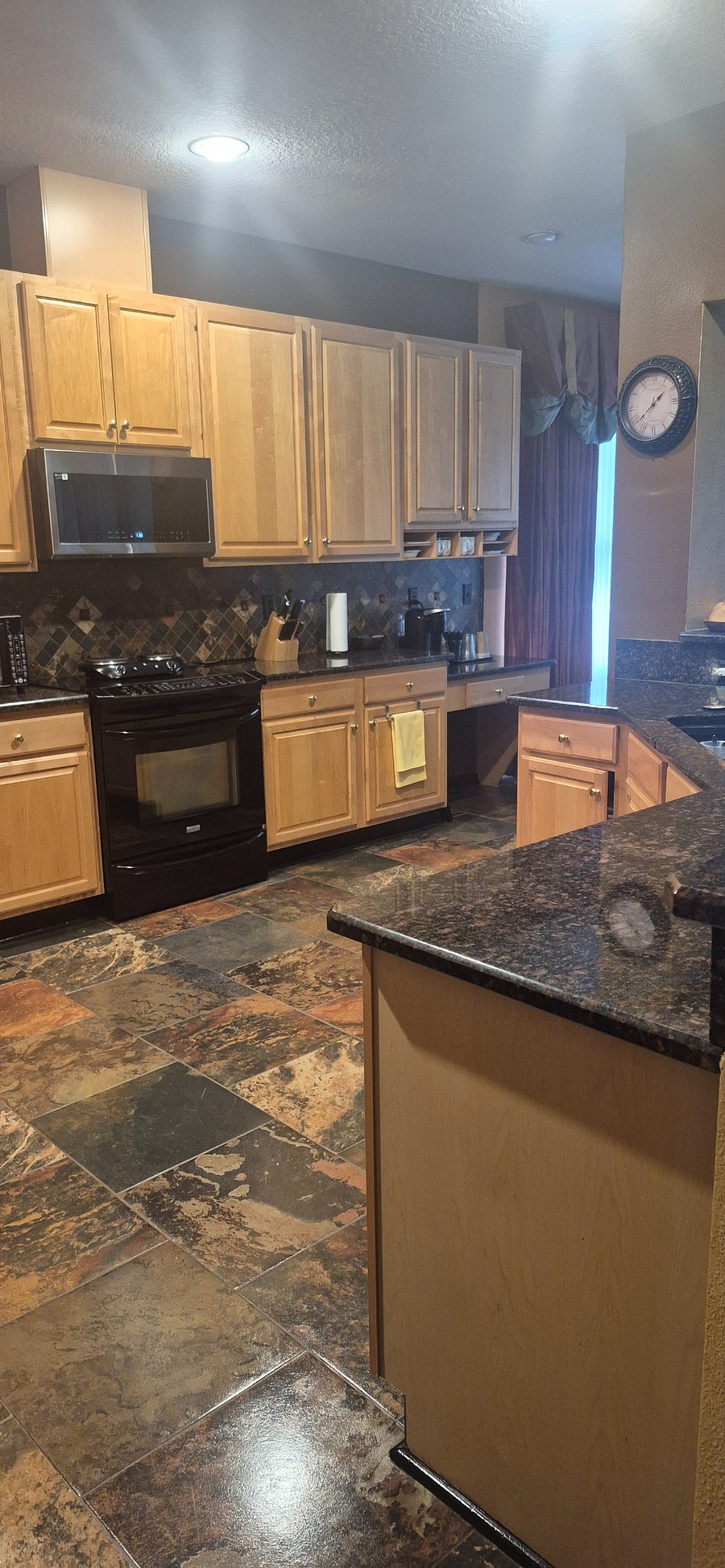 Furnished Finder property 893473_2 photo 9