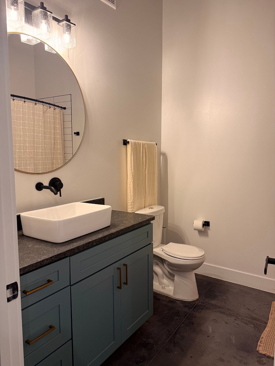 Furnished Finder property 893487_1 photo 25