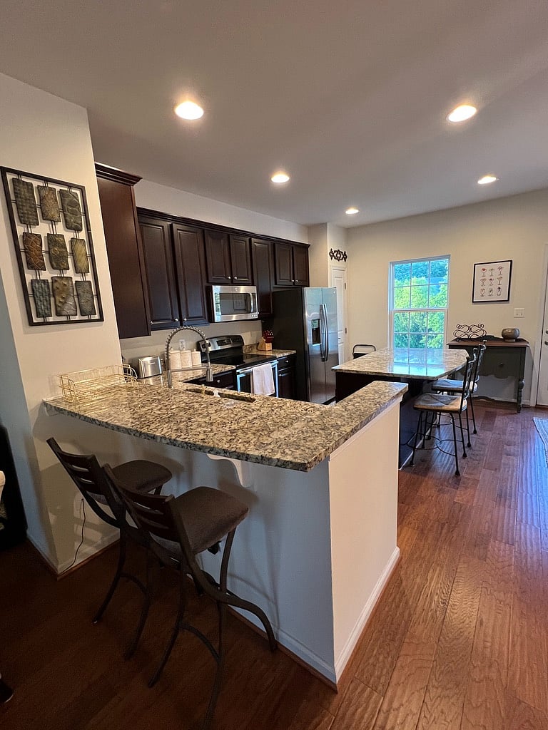 Furnished Finder property 893520_1 photo 37