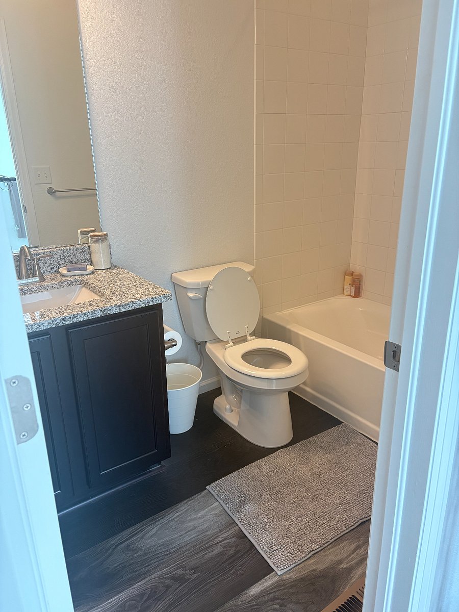 Furnished Finder property 893523_1 photo 9