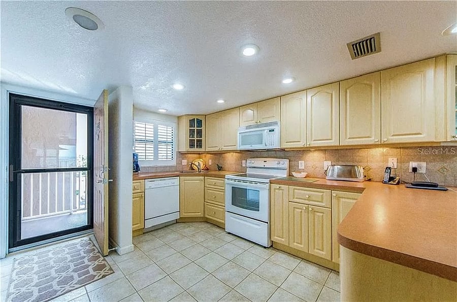 Furnished Finder property 893535_1 photo 5