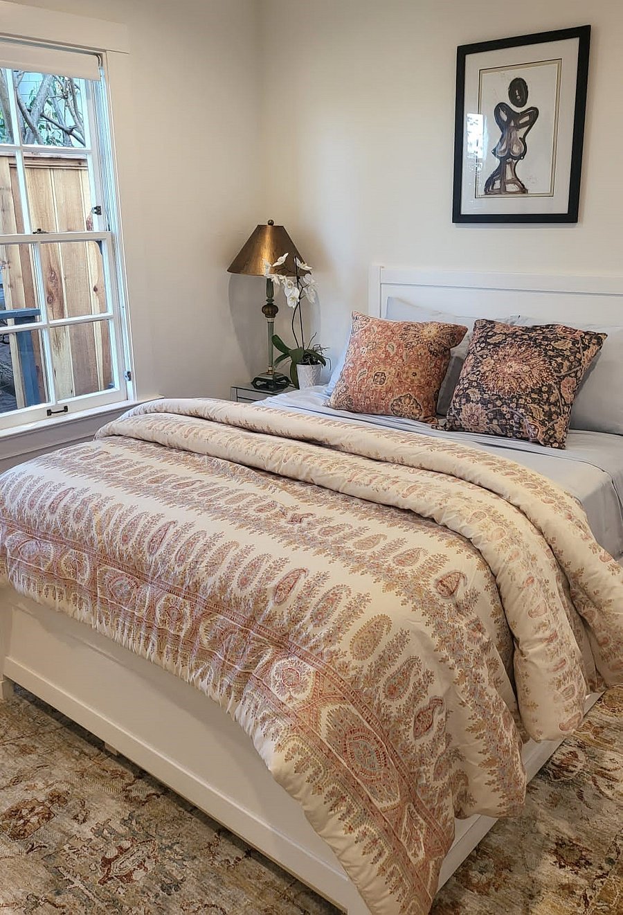 Queen bed