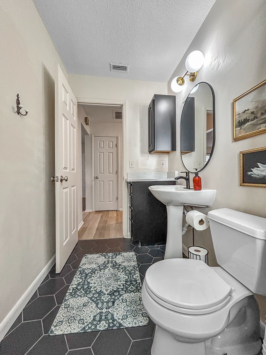 Furnished Finder property 893572_1 photo 13