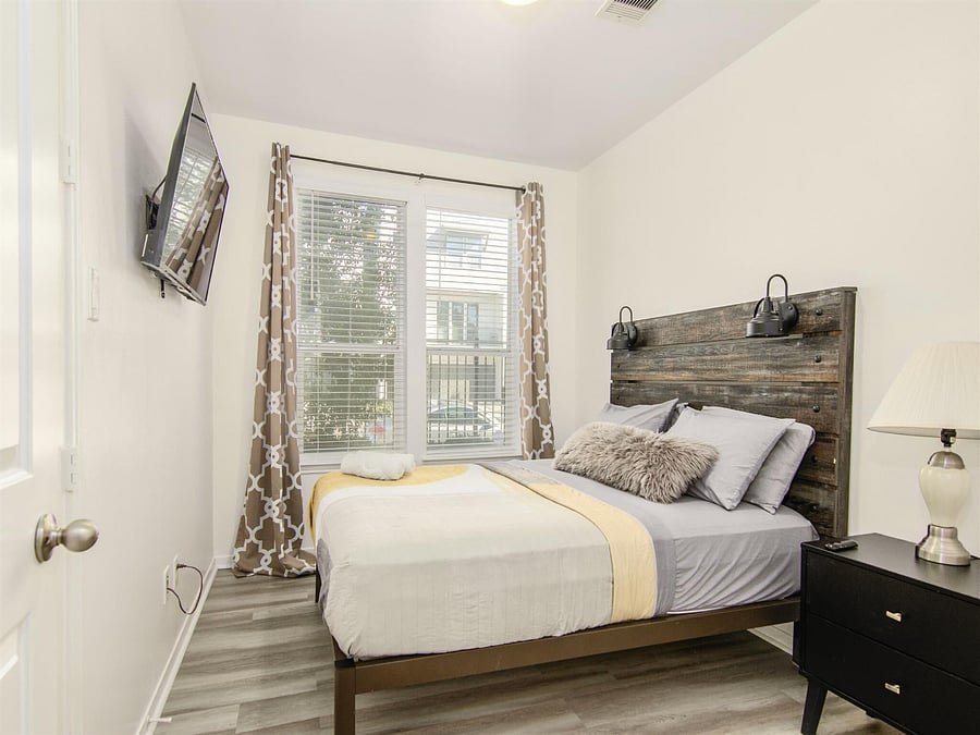 Furnished Finder property 893576_1 photo 21