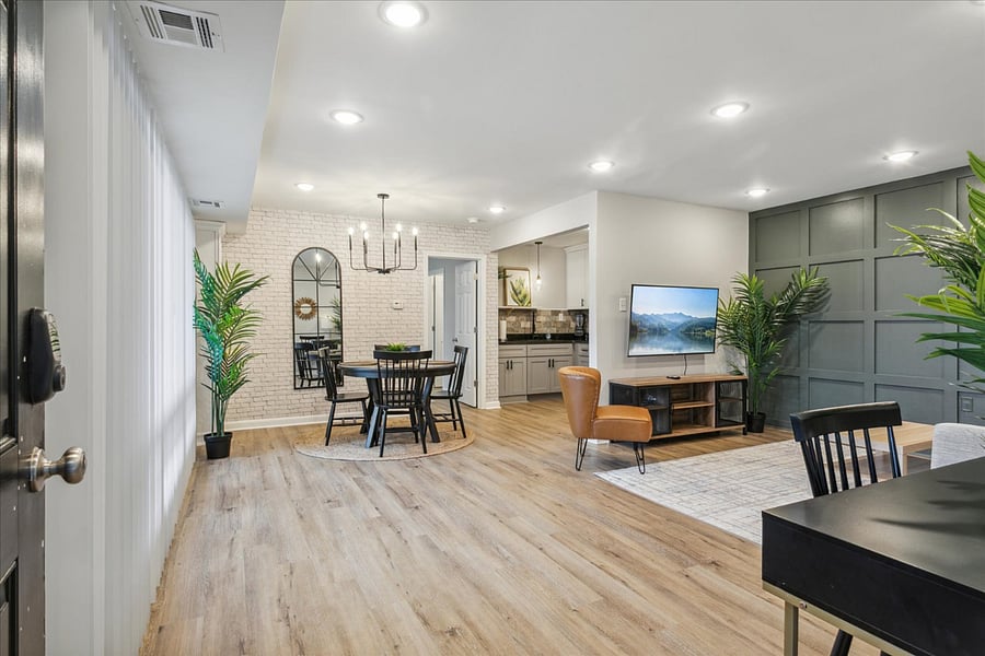 Furnished Finder property 893611_9 photo 6