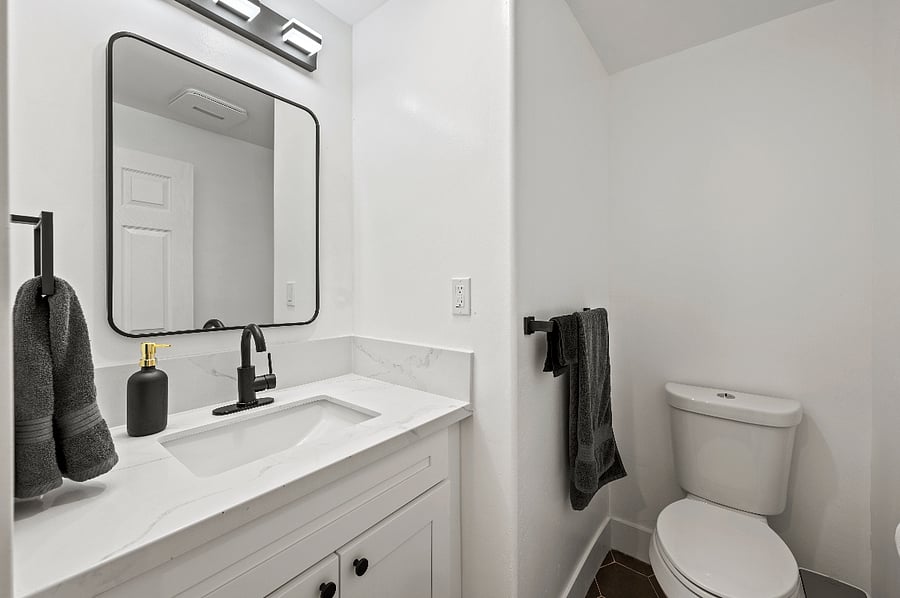 1/2 bathroom, upper level