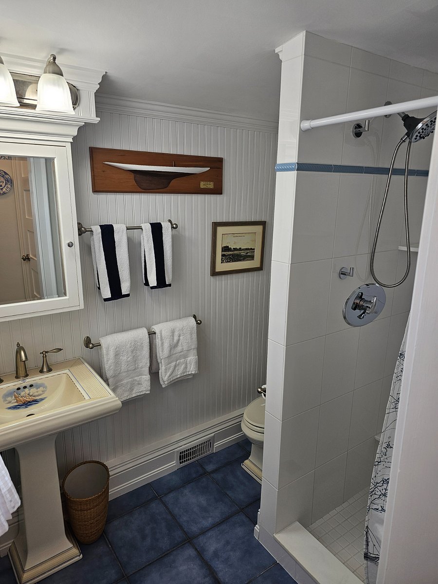 First Floor Bathroom