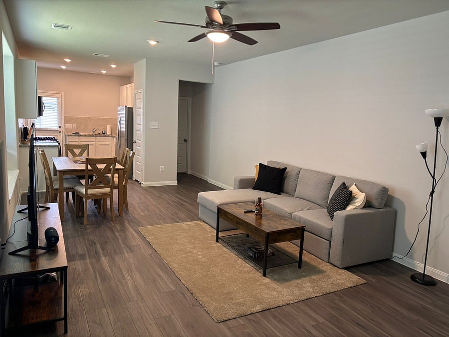 Furnished Finder property 893715_1 photo 3