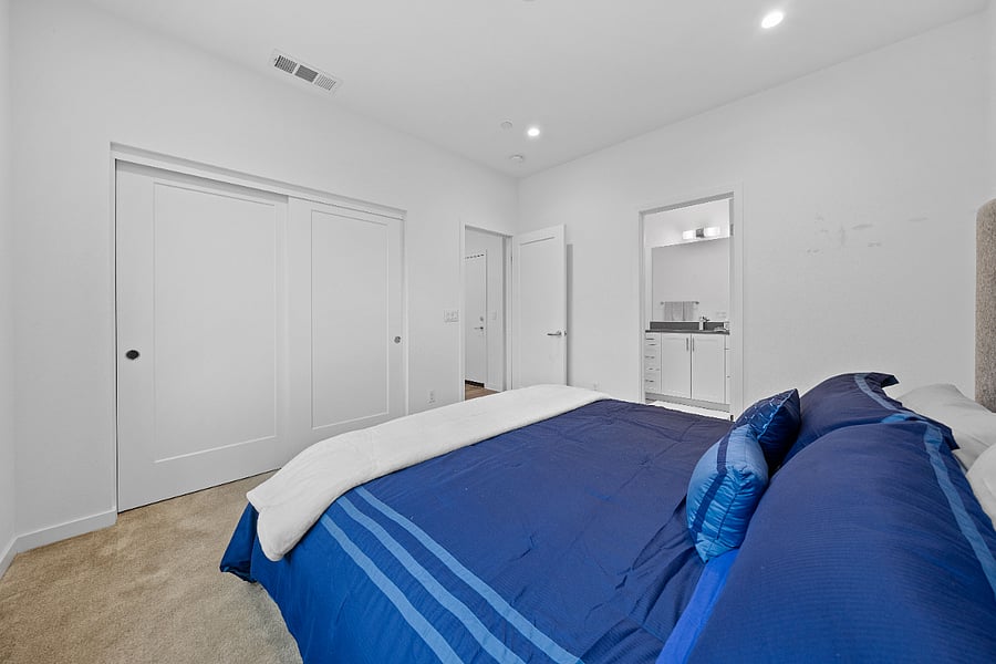 Furnished Finder property 893770_1 photo 17
