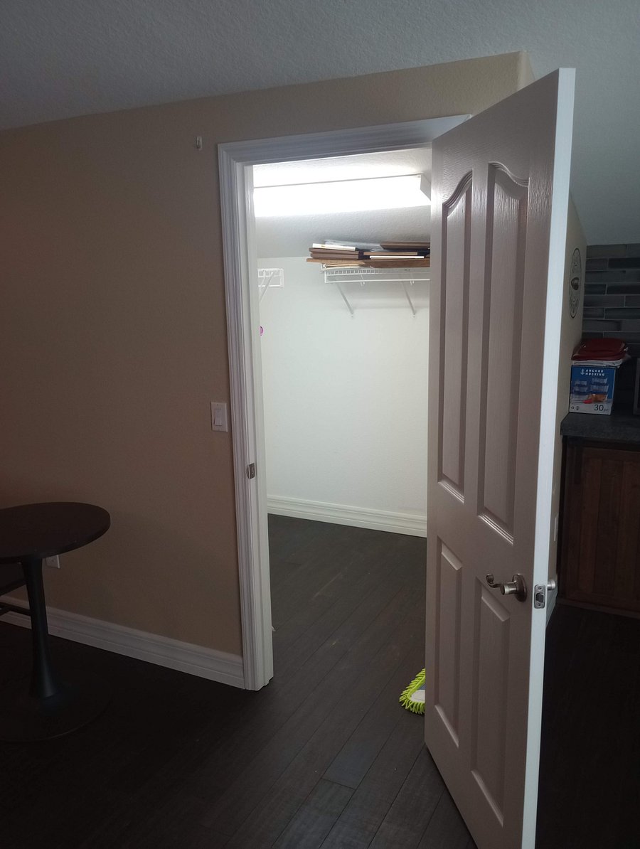 Furnished Finder property 893813_1 photo 8