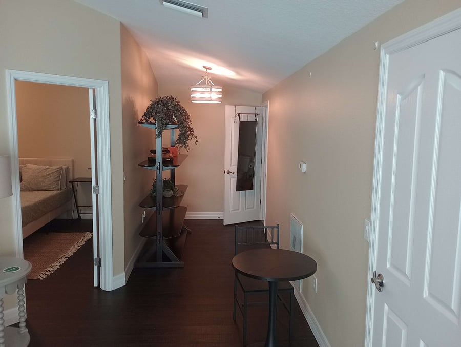 Furnished Finder property 893813_1 photo 3