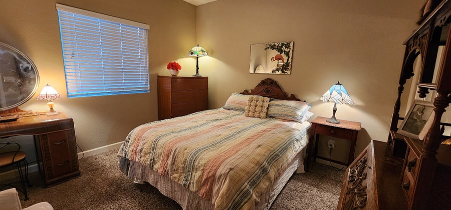 Second bedroom (upstairs)