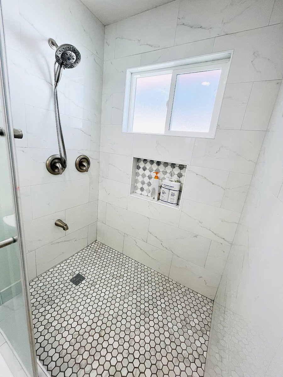 2nd bathroom 
