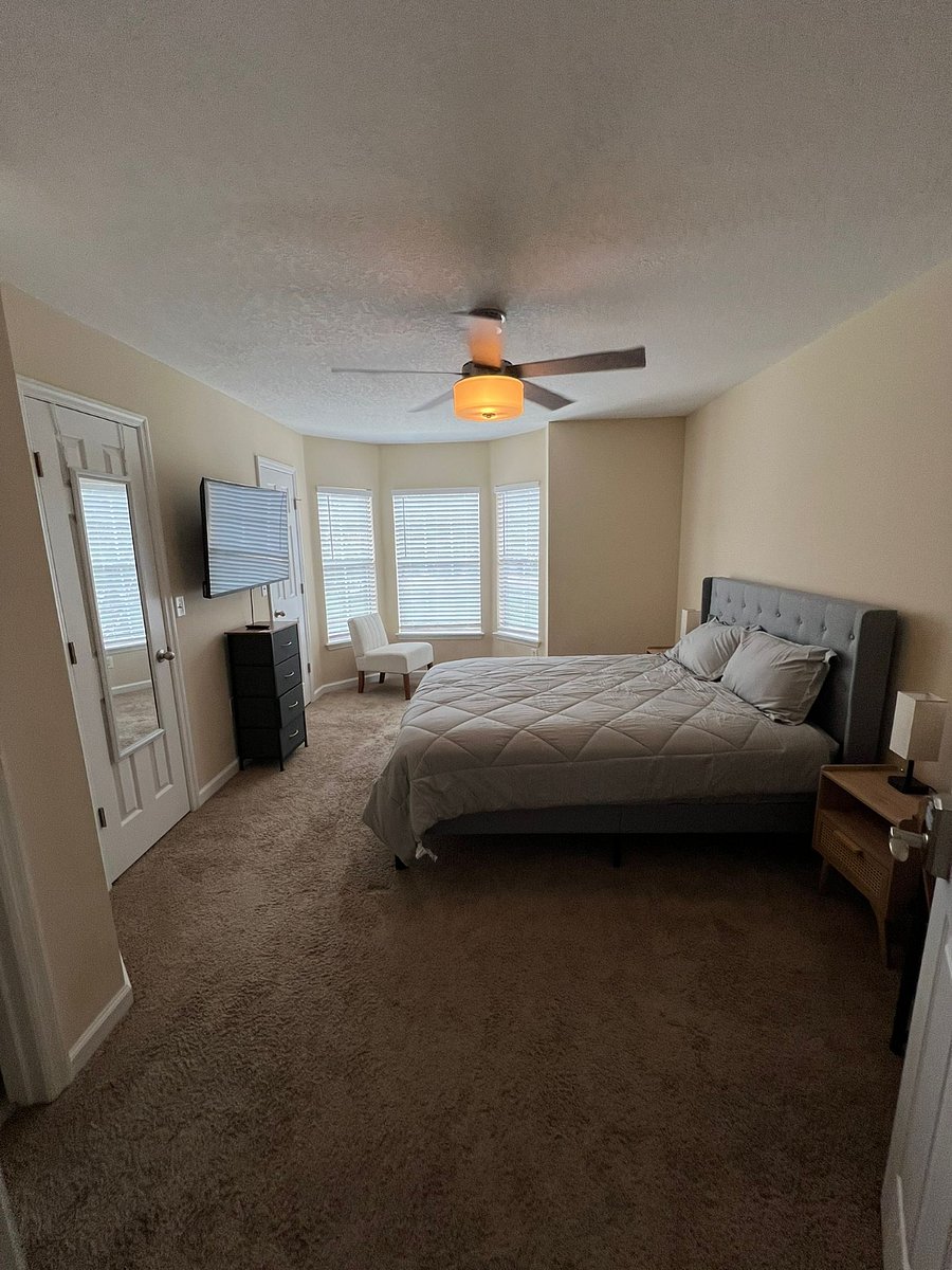 Bedroom #1
