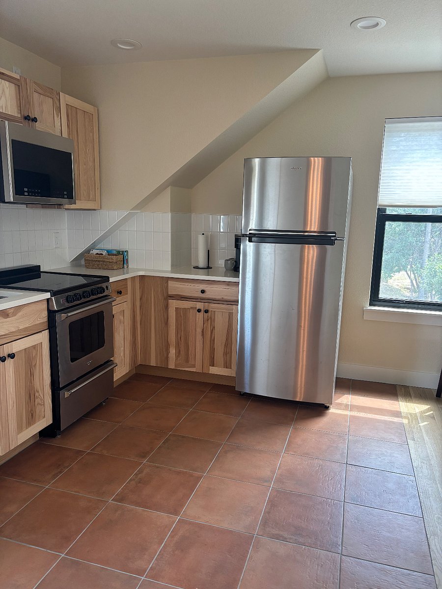Furnished Finder property 893924_1 photo 3
