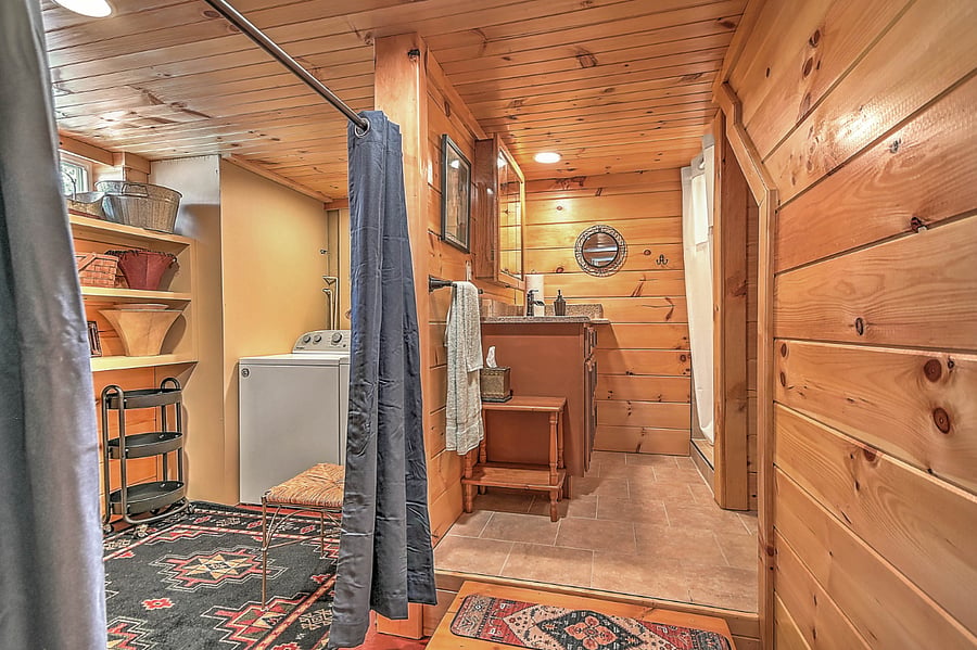 Furnished Finder property 893988_1 photo 16