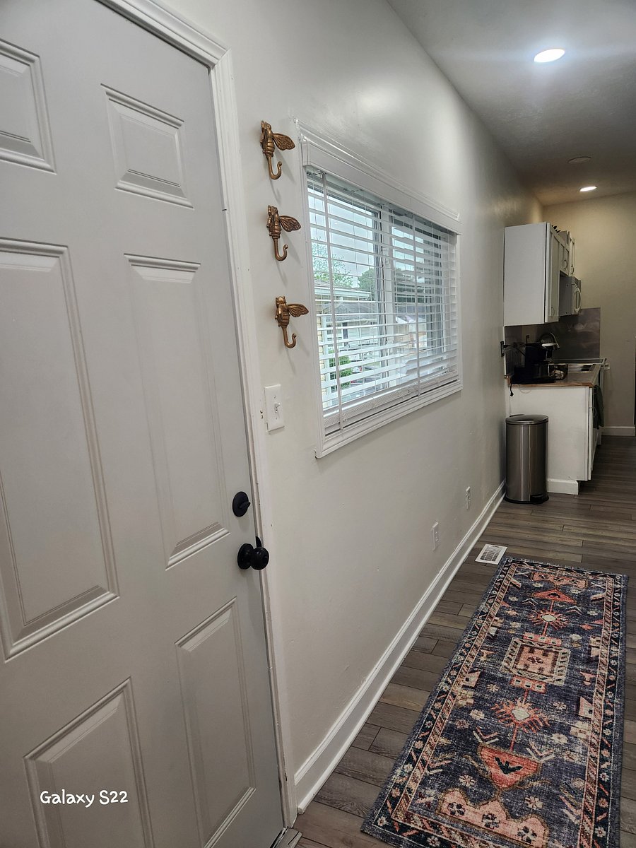 Furnished Finder property 894006_1 photo 25