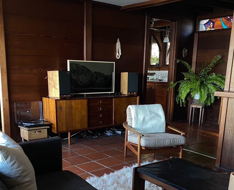 Living Room - TV 