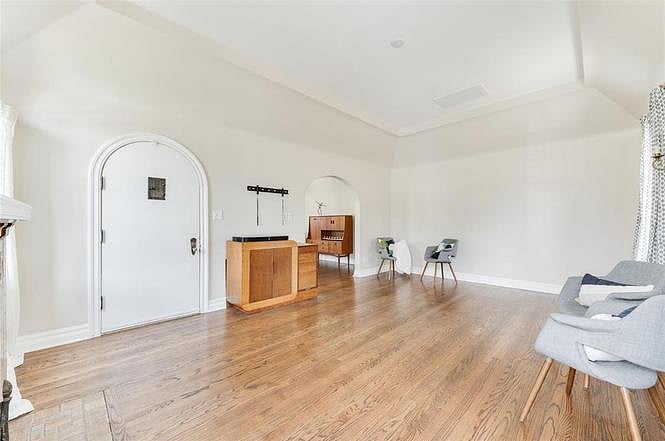 Furnished Finder property 894074_1 photo 12