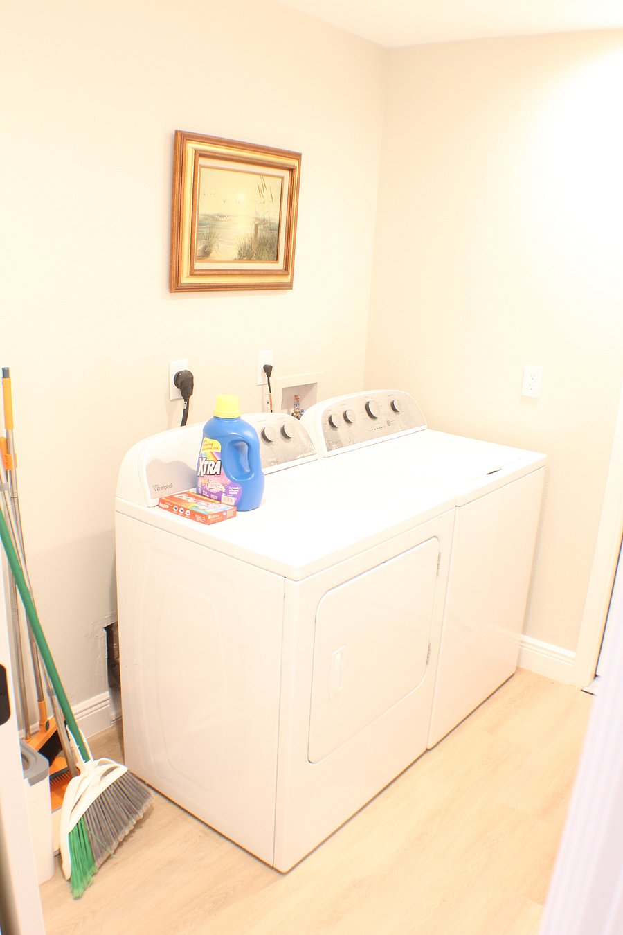 Furnished Finder property 894105_1 photo 20