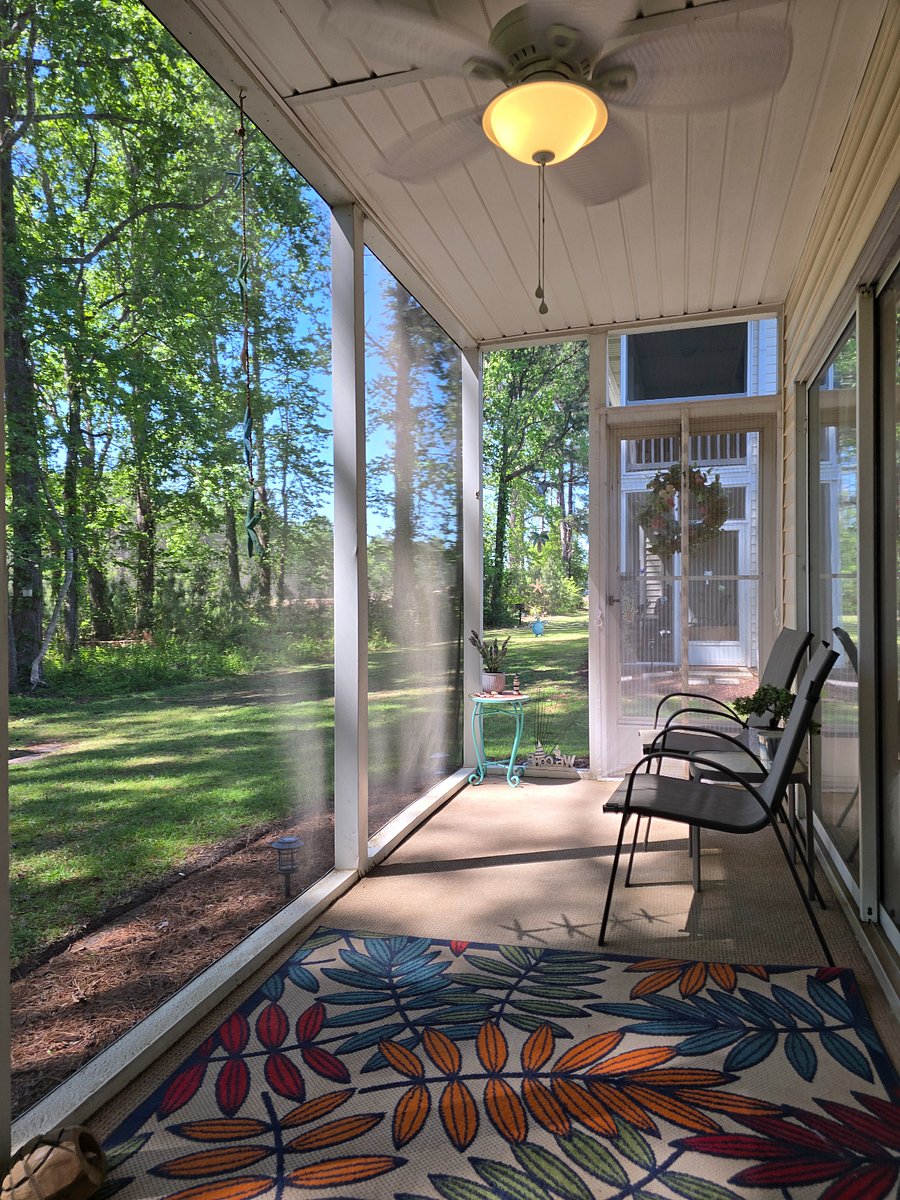 screened in outdoor patio