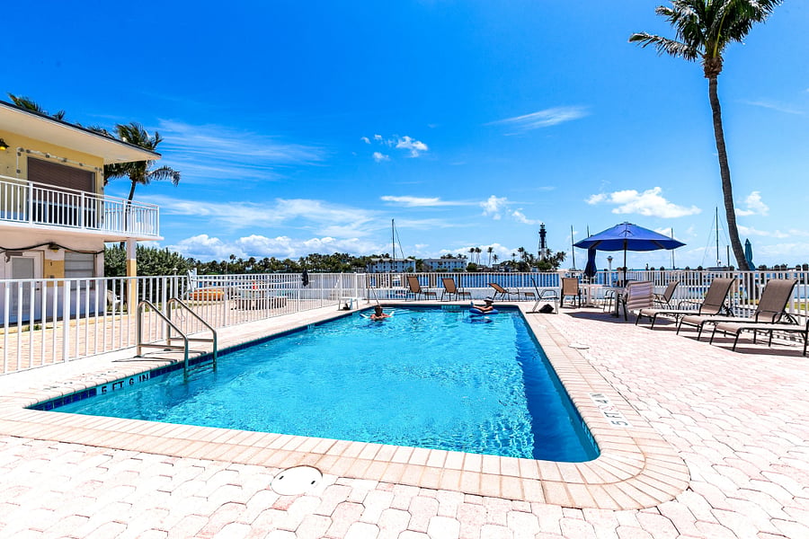 Furnished Finder property 894122_1 photo 18