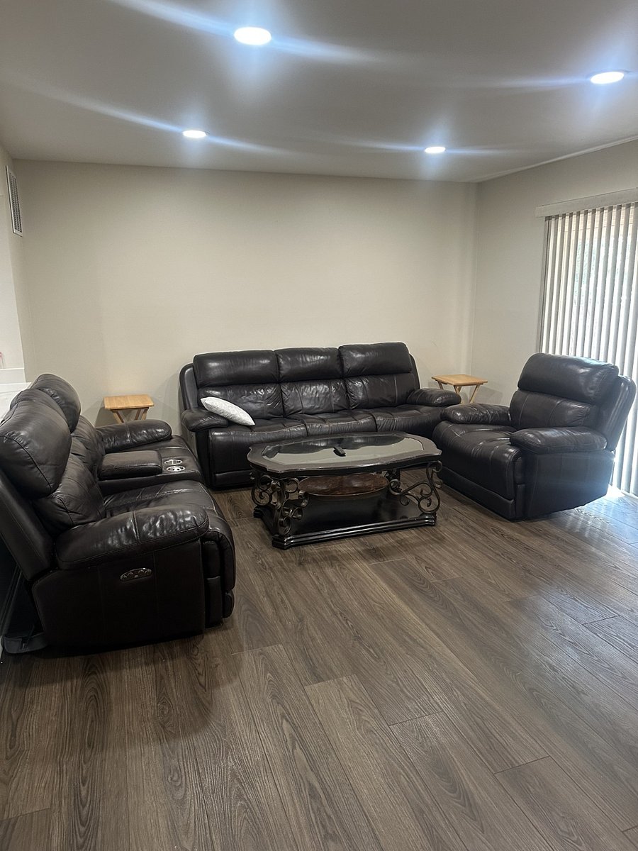 Furnished Finder property 894130_1 photo 3