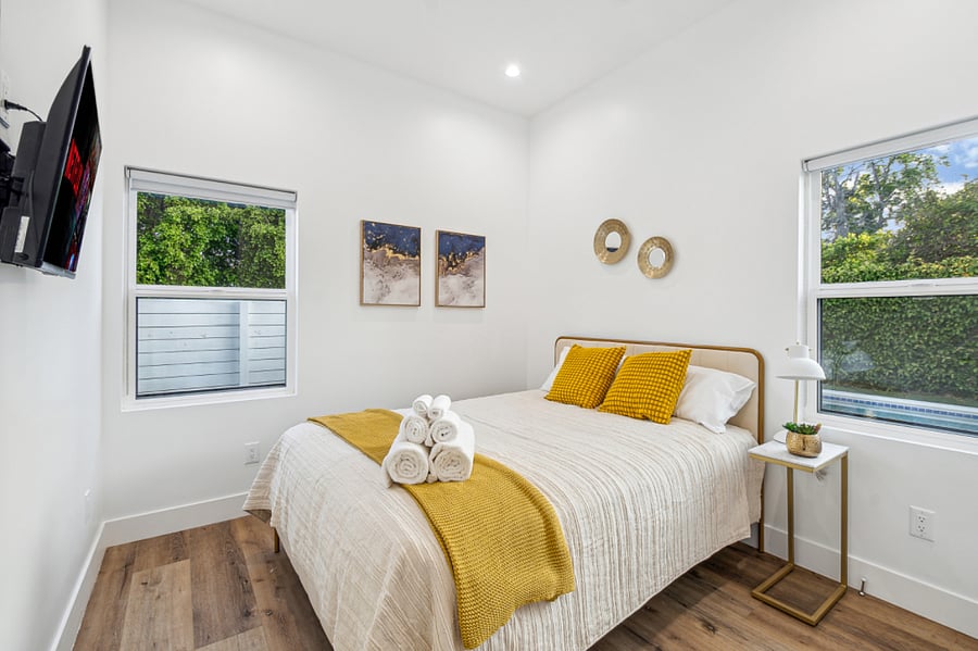 Private bedroom with workspace and high-speed WiFi