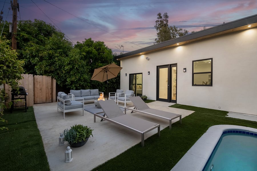 Private outdoor space for 30+ day living