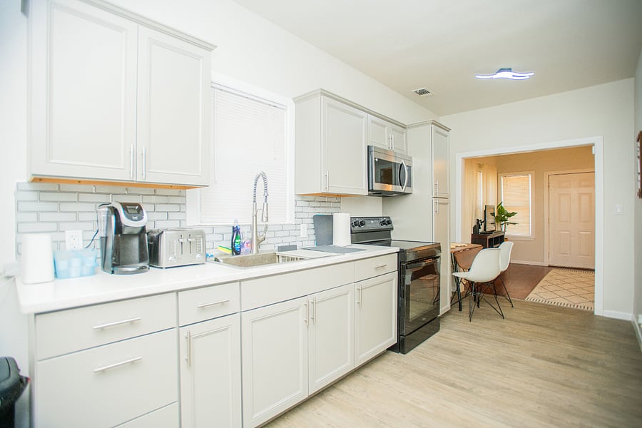Full-size kitchen