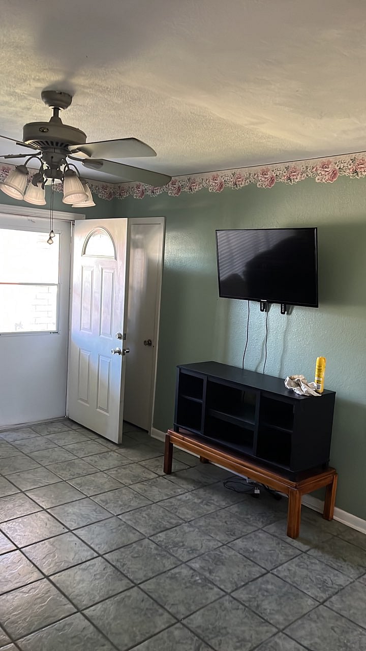 Furnished Finder property 894367_1 photo 6