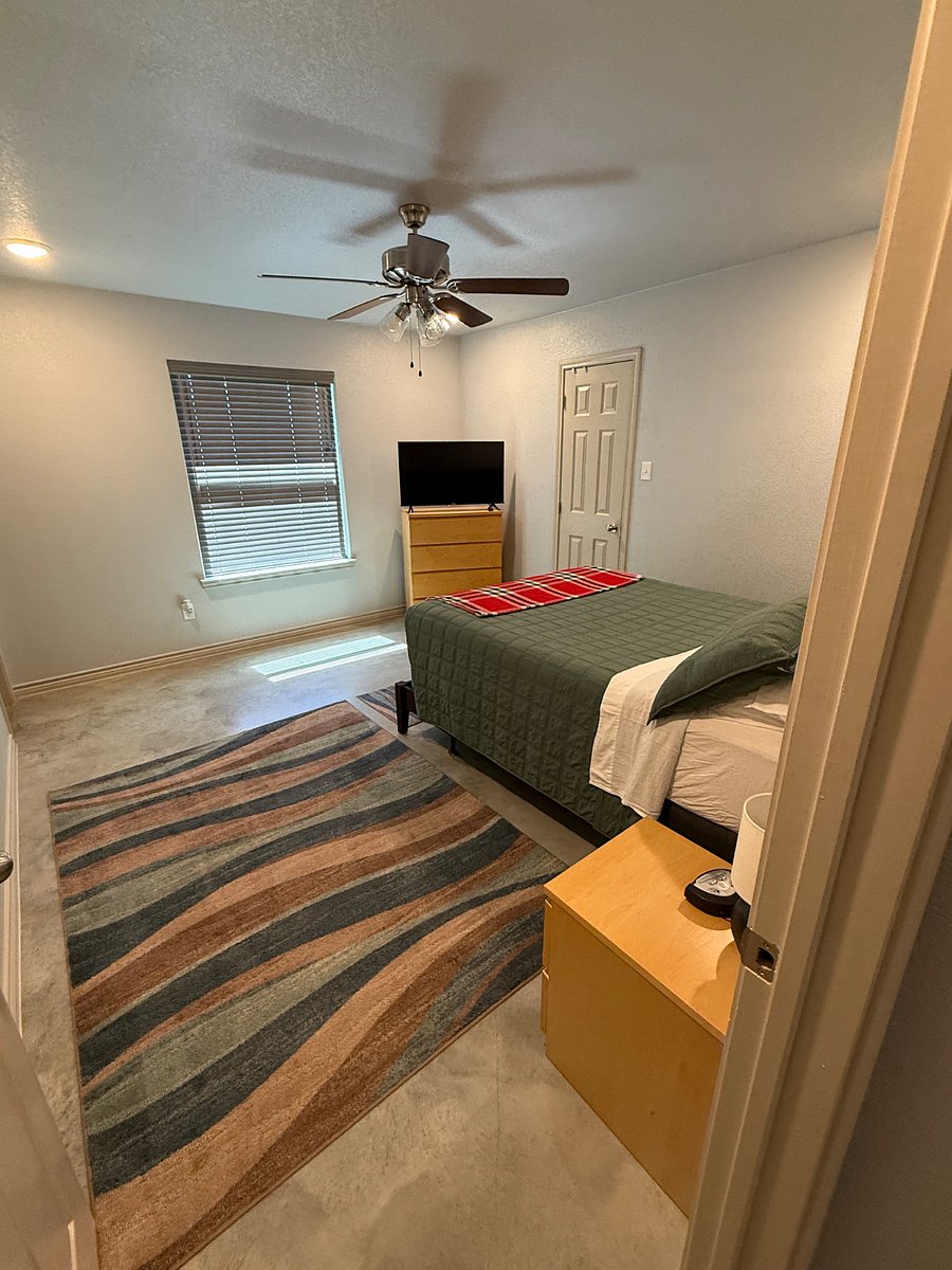 Furnished Finder property 894414_2 photo 13