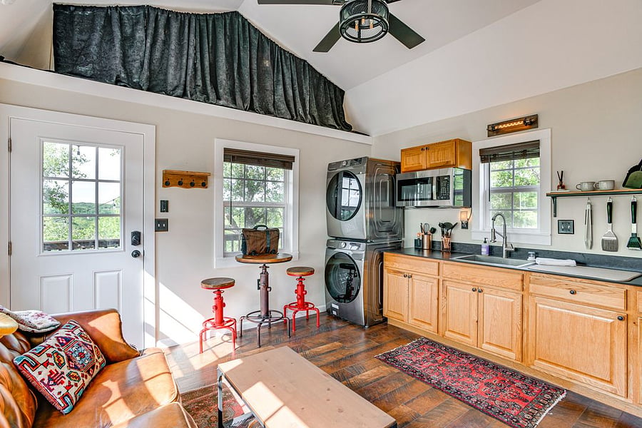 Furnished Finder property 894444_2 photo 1