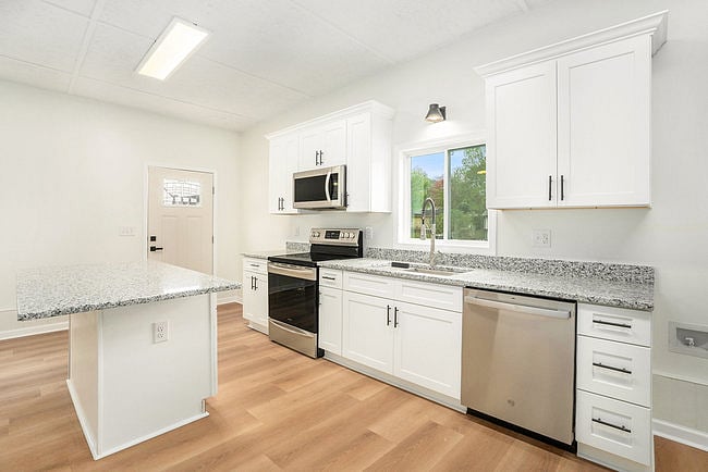 Furnished Finder property 894489_1 photo 5