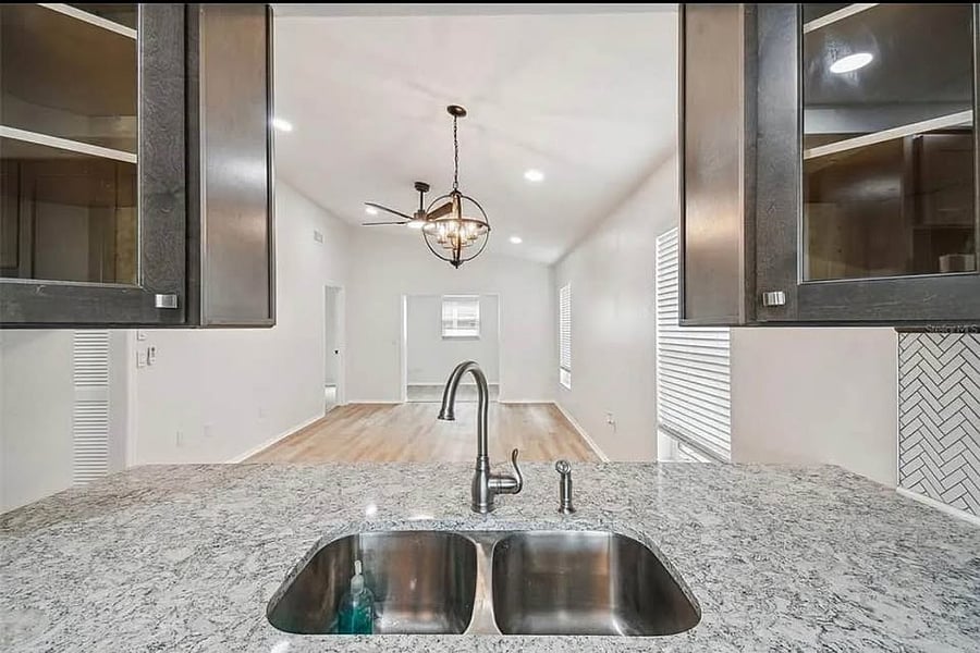 Furnished Finder property 894492_1 photo 4