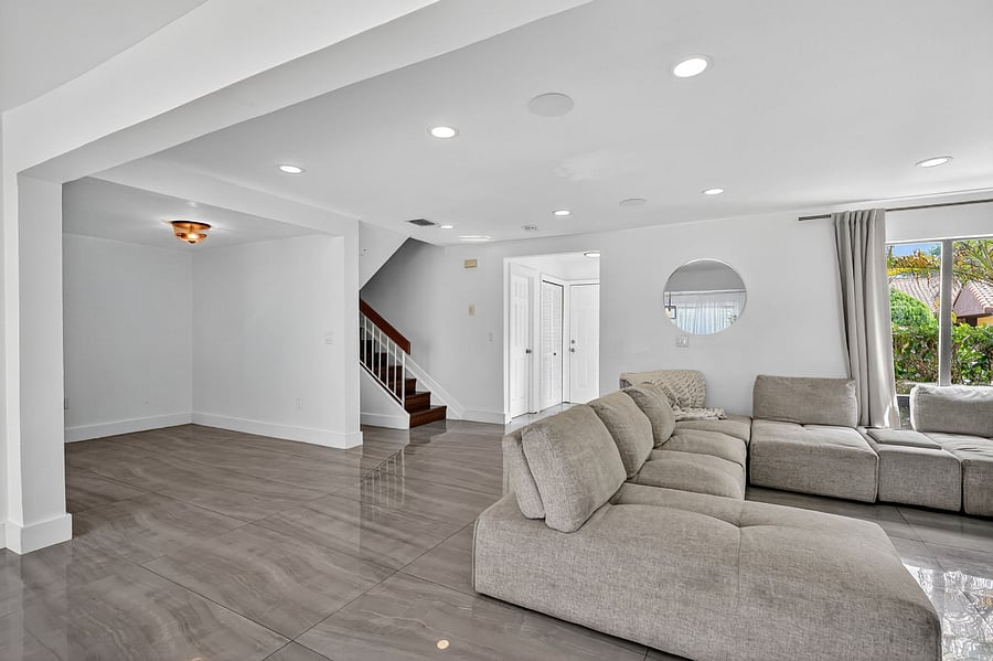 Furnished Finder property 894496_1 photo 6