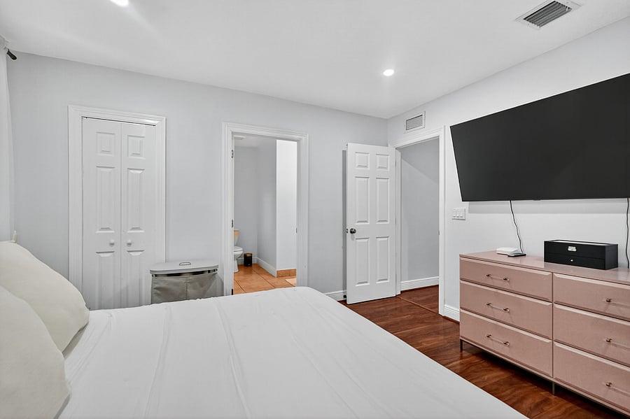 Furnished Finder property 894496_1 photo 14