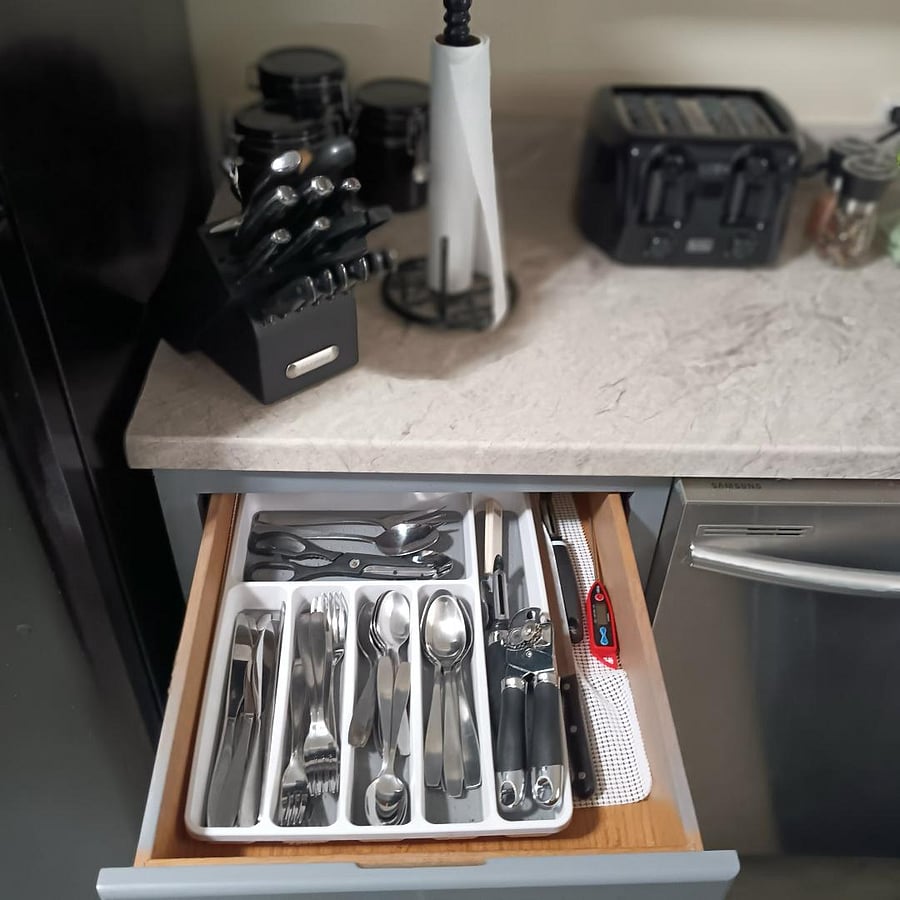 Elegant cutlery, exquisite serving utensils, and a variety of charming kitchen tools are available and more.