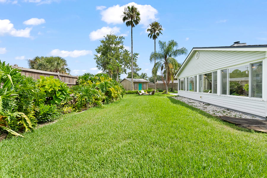 This large, fully fenced backyard is key to this homeperfect for pets, relaxing, or spending time with family. We use only pet-safe products and partnered with curated lawn and pest control providers to maintain a healthy outdoor space.