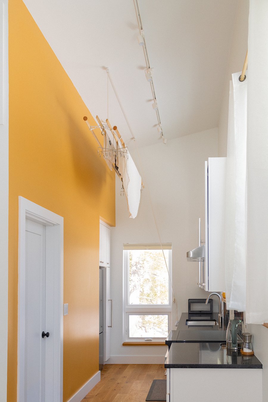 "Pulley Maid" for clothes drying