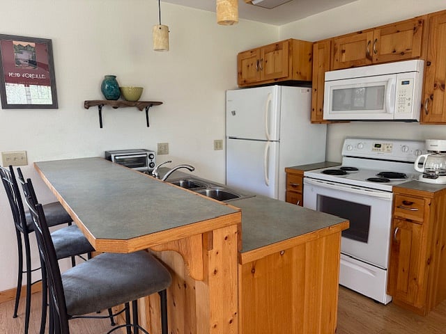 Furnished Finder property 894672_1 photo 4