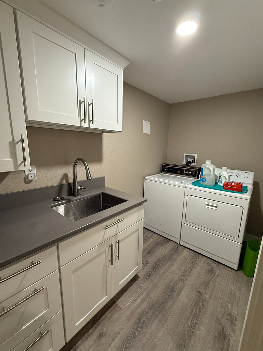 Furnished Finder property 894698_1 photo 12