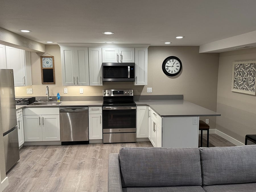 Furnished Finder property 894698_1 photo 3