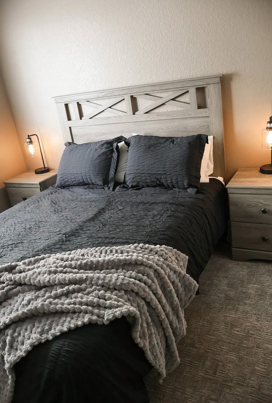 3rd Bedroom Queen Bed