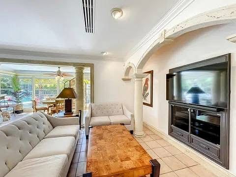Furnished Finder property 894793_2 photo 23