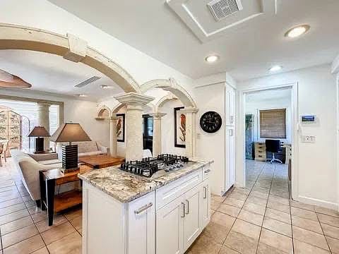 Furnished Finder property 894793_2 photo 27