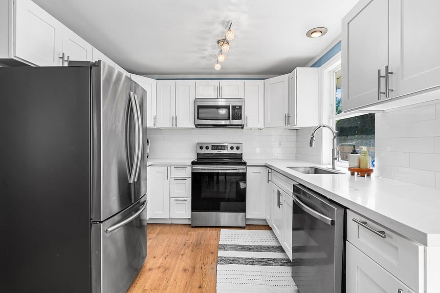 Full kitchen including coffee maker, air fryer and rice cooker