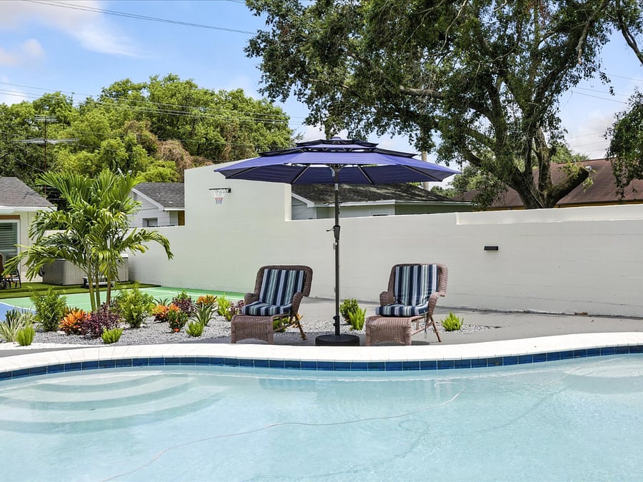 Furnished Finder property 894869_1 photo 37
