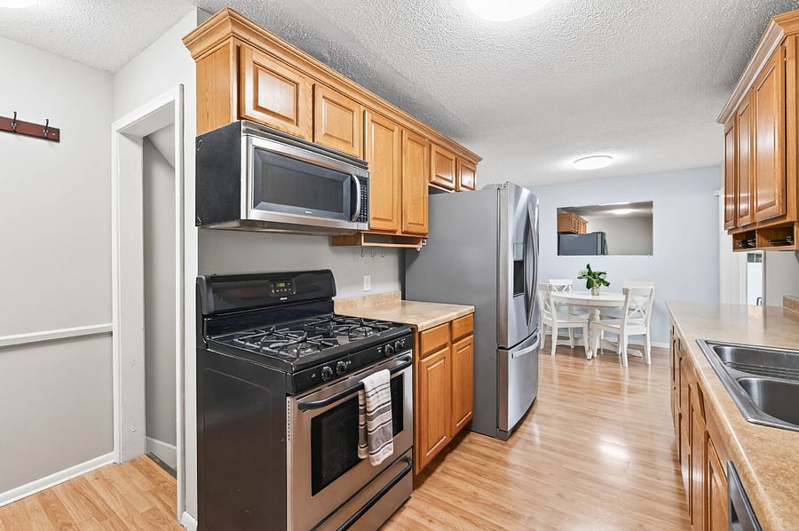 Furnished Finder property 895016_1 photo 35